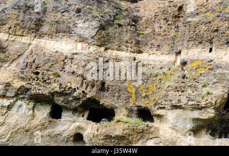 Kvabebi Vanis monastère de la grotte, complexe de sculpté dans la roche . La Géorgie Banque D'Images