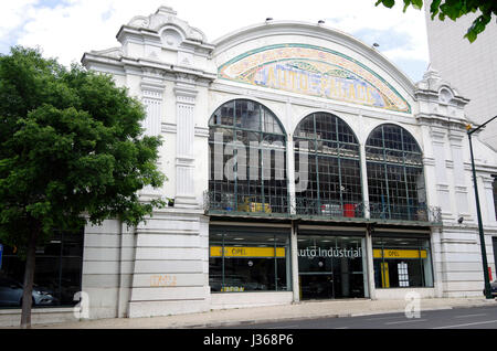 Lisbonne, Portugal, location d'exposition et d'un garage, 1907-8 construit dans un style Art Nouveau, architecte, Guilherme Francisco, Baracho Banque D'Images