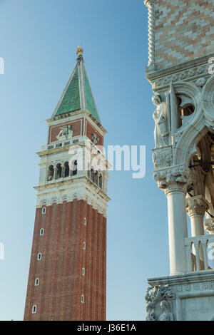 Campanile di San Marco à Venise. Banque D'Images