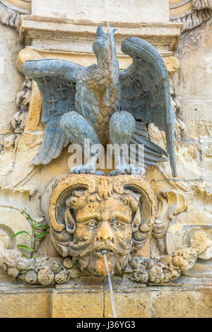 Fontaine ornementale, à St George's Square, La Valette, Malte Banque D'Images