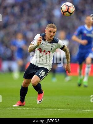 KIERAN TRIPPIER DE TOTTENHAM H CHELSEA V Tottenham Hotspur WEMBLEY Londres Angleterre 22 Avril 2017 Banque D'Images