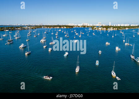 Miami Florida,Biscayne Bay,bateaux,vue aérienne au-dessus,ancrés,amarrés,îles vénitiennes,FL170317d08 Banque D'Images
