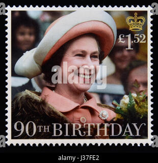 Timbre-poste. La Grande-Bretagne. La reine Elizabeth II. 2016. HM La reine 90e anniversaire. HM La reine visite la Nouvelle-Zélande 1977. Banque D'Images