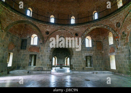 Akhaltsikhe, Géorgie - 29 septembre 2016 : l'intérieur de la mosquée de Rabati Château complexe. Construit au 9e siècle Banque D'Images