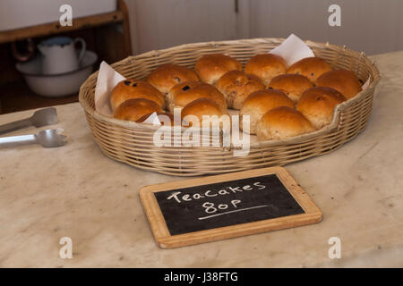 Brioches à la vente à la boulangerie à Beamish Museum,Co.Durham, Angleterre, Royaume-Uni Banque D'Images