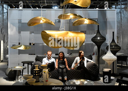 Mobilier intérieur stand pendant le Fuori Salone, de la foire internationale de la semaine du design, Salone del Mobile, à Milan. Banque D'Images