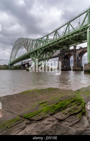 Runcorn Bridge. Banque D'Images