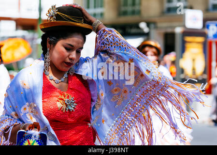 Parade du Carnaval de Bolivie. Madrid, Espagne, Europe Banque D'Images