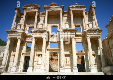 Façade de l'ancienne bibliothèque de Celsius à Éphèse, Turquie Banque D'Images