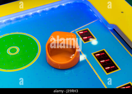 Jeu de air hockey Banque D'Images