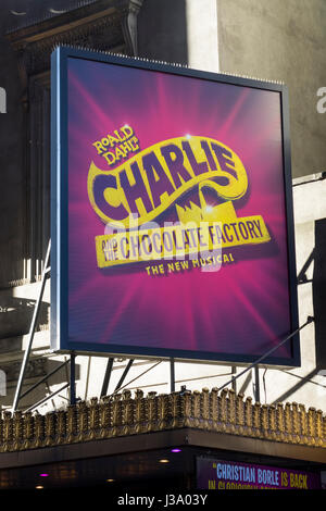 De Roald Dahl Charlie et la Chocolaterie, maintenant une comédie musicale sur Broadway à New York Banque D'Images