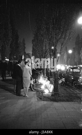 Oeuvres à vendre dans la rue Leopoldstrasse, 1963 Banque D'Images