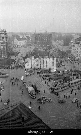 Vue de la Karlsplatz (Stachus) à Munich, 1953 Banque D'Images