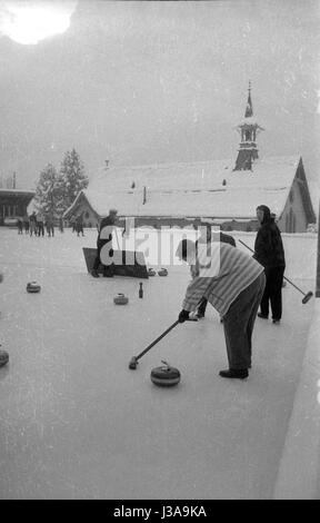 Le Curling à Grindelwald, 1954 Banque D'Images