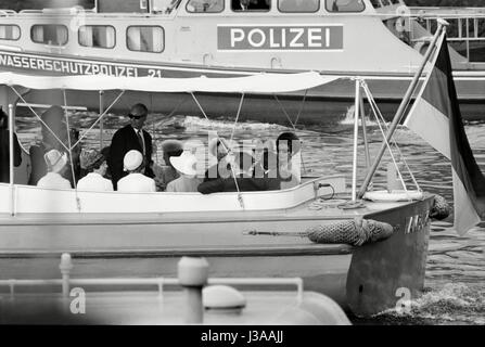 Shah Mohammad et son épouse Farah Diba au cours d'une visite de la port de Hambourg, 1967 Banque D'Images