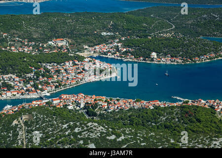 Vue aérienne de Tisno sur Murter, Croatie Banque D'Images