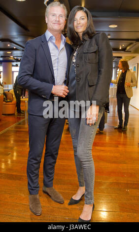 Monaco, Monaco. 06Th Mai, 2017. Monaco, Monte Carlo - Mai 03, 2017 : pilote de F1 David Coulthard et sa femme Karen Minier au vernissage Michel Vaillant à Monaco | Verwendung weltweit Credit : dpa/Alamy Live News Banque D'Images