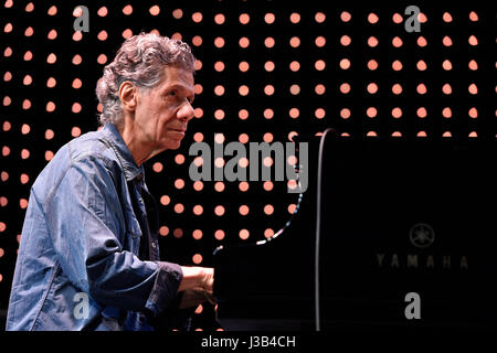 Brno, République tchèque. 04 mai, 2017. Le pianiste de jazz Chick Corea effectue à Brno, en République tchèque, le 4 mai 2017. Photo : CTK Vaclav Salek/Photo/Alamy Live News Banque D'Images