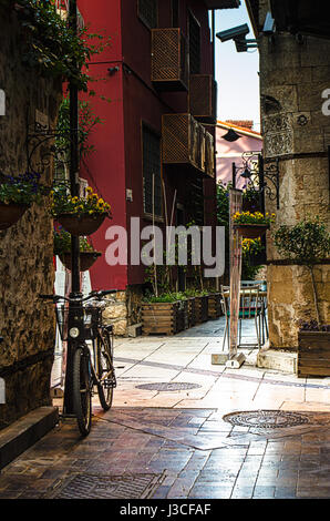 Rue de la vieille ville. Le Kaleici, Antalya, Turquie Banque D'Images