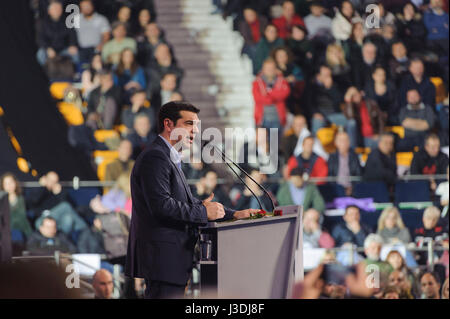 Le premier candidat, Alexis Tsipras est titulaire d'un discours à Thessalonique Banque D'Images