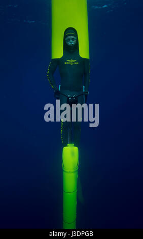 Détenteur du record du monde d'apnée à Herbert Nitsch le camp de formation à Santorin, Grèce Banque D'Images