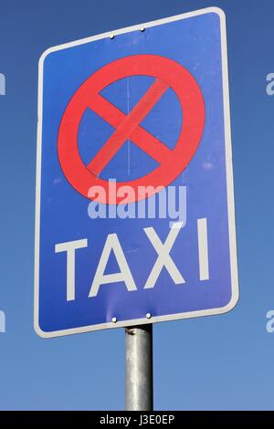 German road sign : taxi Photo Stock - Alamy