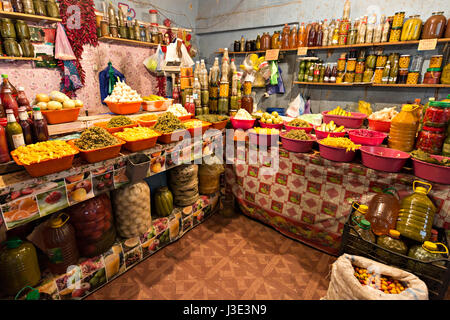 Épices et marinades shop à Tbilissi, Géorgie. Banque D'Images