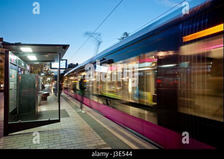 Dijon, Tramway, Place Darcy Banque D'Images