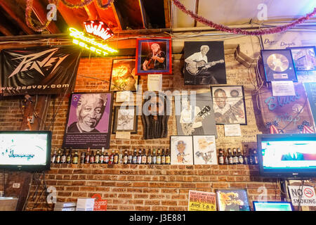 Intérieur de Morgan Freeman's Ground Zero Blues Club à Clarksdale, Mississippi Banque D'Images