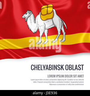 L'Etat russe Oblast de Tcheliabinsk drapeaux sur un fond blanc. Nom de l'état et la zone de texte pour votre message. 3D illustration. Banque D'Images