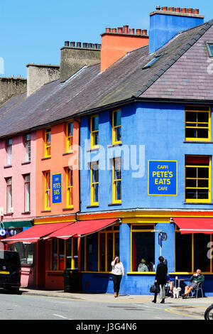 Mange Petes, un café populaire dans le village touristique de Llanberis, situé au pied de Snowdon, populaire auprès des randonneurs, alpinistes, amateurs de sports nautiques Banque D'Images