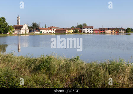 Barbavara, un petit village près de Gravellona Lomellina, Italie. Banque D'Images