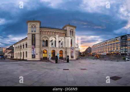 OSLO, Norvège - 12 juin 2014 : Panorama du Centre Nobel de la Paix à Oslo. Le Centre Nobel de la paix a été ouvert en 2005 par Sa Majesté le Roi Harald V de Norvège Banque D'Images