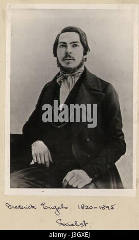 Voici un portrait ou une image de Friedrich Engels, philosophe et spécialiste des sciences sociales allemand, datant de 1840. Engels, connu pour sa collaboration avec Karl Marx dans le développement de la théorie marxiste, a joué un rôle important dans la révolution industrielle et les mouvements ouvriers. Banque D'Images