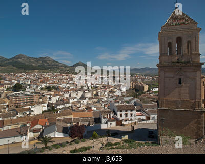 La ville d'Alcaudete, vu de son château Banque D'Images