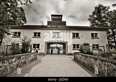 Dachau, Allemagne - 30 juillet 2015 : entrée au célèbre camp de concentration de la seconde guerre mondiale 2. Banque D'Images