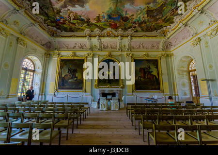 Château de Schleissheim, Allemagne - 30 juillet 2015 : l'intérieur de palais principal de bâtiment, les chambres avec des peintures incroyables, les décorations, les détails et les ornements en vrai l'Europe Banque D'Images