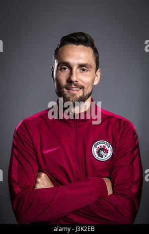 Portrait de joueur de football australien du Liaoning Whowin James Holland C.F. pour le Football Chinois 2017 Super League, à Foshan, province du Guangdong en Chine du Sud, 24 janvier 2017. Banque D'Images