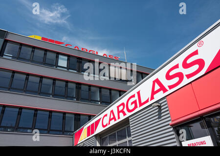 Carglass GmbH siège à Cologne. Carglass est un véhicule de remplacement et de réparation de verre appartenant à groupe Belron d'Afrique du Sud. Banque D'Images