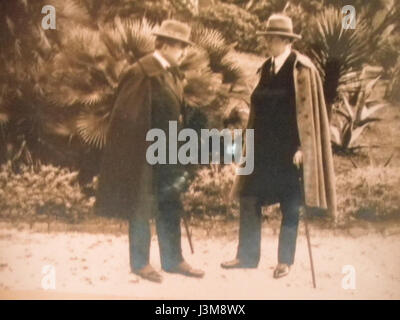 Le titre 'Gondran 111' fait probablement référence à une œuvre ou à un objet spécifique, peut-être du XIXe siècle ou du début du XXe siècle. Des détails supplémentaires sont nécessaires pour une description plus claire. Banque D'Images