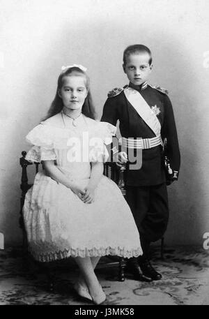 La grande-duchesse Maria Pavlovna et son frère le Grand-duc Dimitri Pavlovitch en enfance theri Banque D'Images