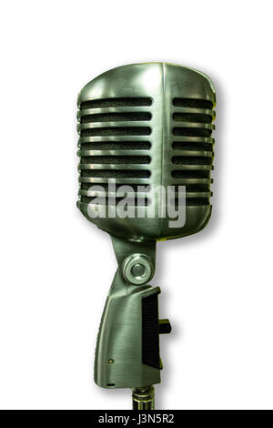 Microphone vintage unique isolé sur fond blanc Banque D'Images