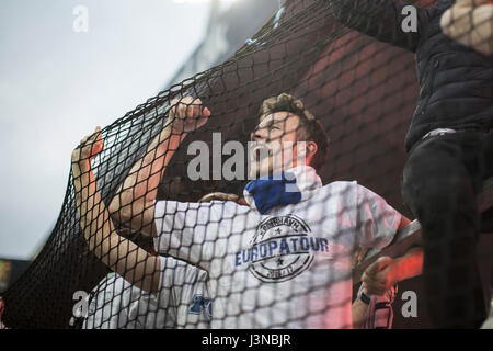 Le Danemark, le 05 mai 2017, Helsingoer. Fans du FC Copenhague FC Copenhague en fête 12e du titre de ligue dans la Superliga ALKA danois. Banque D'Images