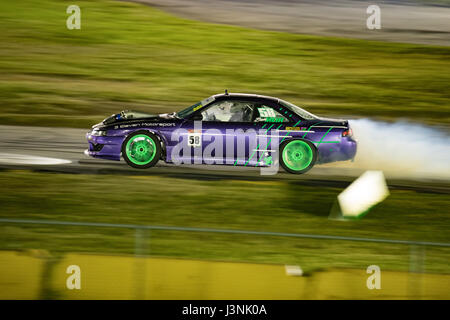 Sydney Motorsport Park, Australie. 6 mai 2017. Ben Meir montrant un peu de vitesse avec sa Nissan S14. Anthony Bolack/Alamy Live News Banque D'Images