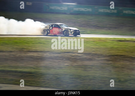 Sydney Motorsport Park, Australie. 6 mai 2017. Nouveau sponser de Toyota Pièces d'origine avec Beau Yates. Anthony Bolack/Alamy Live News Banque D'Images