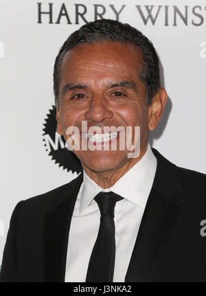 Culver City, CA. 6 mai, 2017. Antonio Villaraigosa, à l'UCLA Mattel Children's Hospital's Kaleidoscope 5 à 3 laboratoires en Californie le 6 mai 2017. Credit : Fs/media/Alamy Punch Live News Banque D'Images