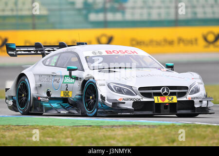 Hockenheim, Allemagne. 7 mai, 2017. Gary Paffett (GB) de l'équipe Mercedes-AMG HWA dans la Mercedes-AMG C63 en action pendant la formation gratuite pour le Deutsche Tourenwagen Masters (DTM, allumé. Tuoring allemand 'location') Masters à Hockenheim à Hockenheim, Allemagne, le 7 mai 2017. Photo : Uwe Anspach/dpa/Alamy Live News Banque D'Images