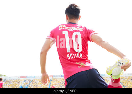 Chiba, Japon. 6 mai, 2017. Hotaru Yamaguchi (Cerezo) Football/soccer : 2017 J1 match de championnat entre Kashiwa Reysol Cerezo Osaka à Kashiwa 1-0 Stade Hitachi à Chiba, Japon . Credit : AFLO SPORT/Alamy Live News Banque D'Images