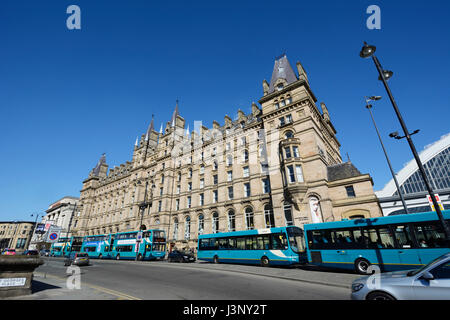 Chambres à Liverpool Lime Street. La façade de style Renaissance française à la gare de Lime Street, à l'origine l'Hôtel de l'ouest du nord pour servir rai Banque D'Images