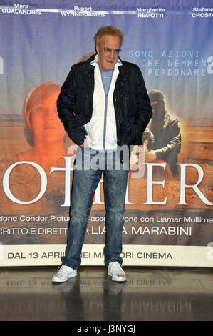 Christopher Lambert assistant à la photocall pour "d'autres personnes à Rome, Italie. Avec : Christopher Lambert où : Rome, Latium, Italie Quand : 05 Avr 2017 Crédit : IPA/WENN.com **Uniquement disponible pour publication au Royaume-Uni, USA, Allemagne, Autriche, Suisse** Banque D'Images